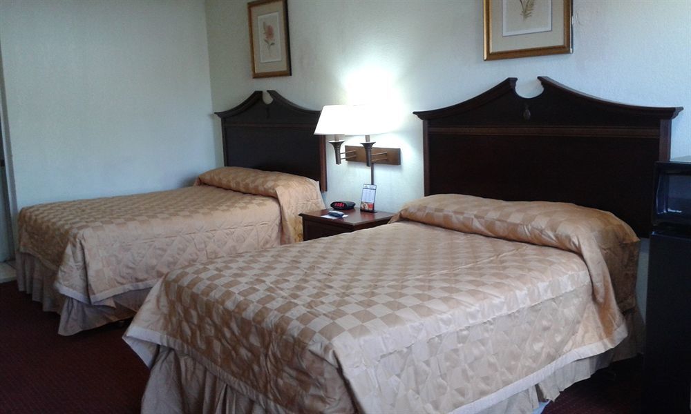 Key West Inn - Newport News Kültér fotó
