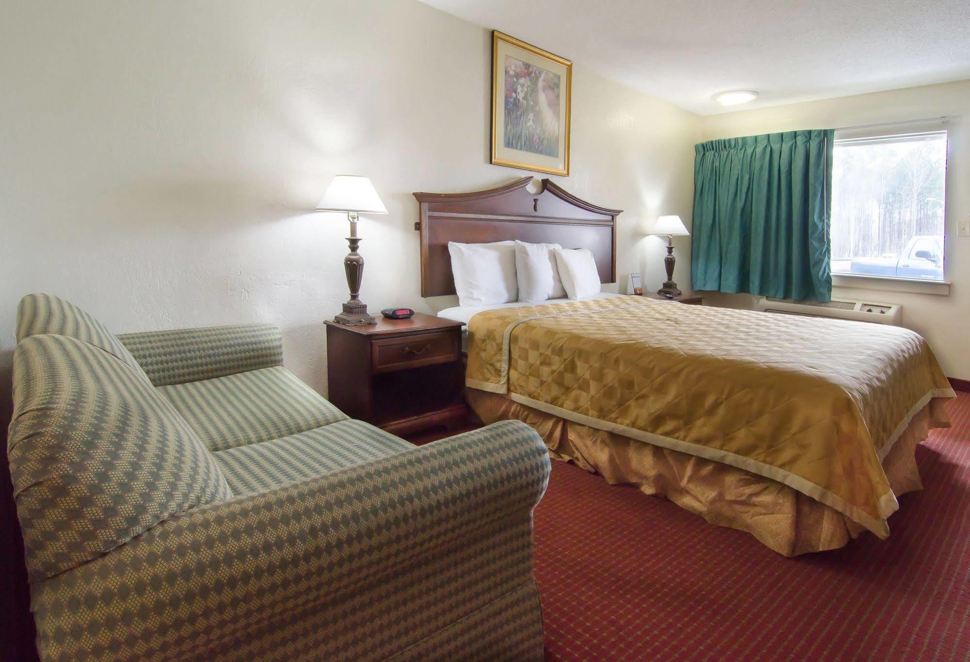 Key West Inn - Newport News Kültér fotó