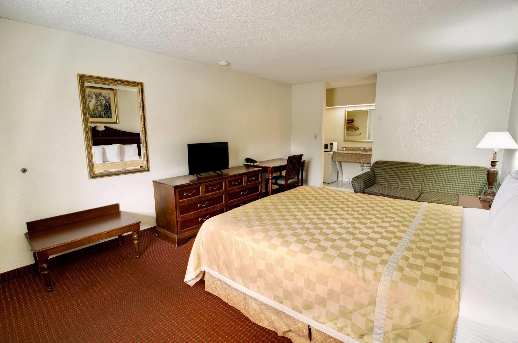 Key West Inn - Newport News Kültér fotó
